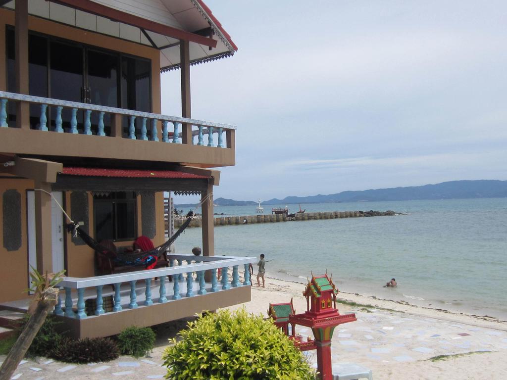 Charung Beach Haad Rin Eksteriør billede